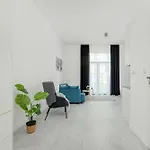 Nowoczesne Typu Z Parkingiem By Renters Appartement *