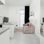 Nowoczesne Typu Z Parkingiem By Renters Appartement *